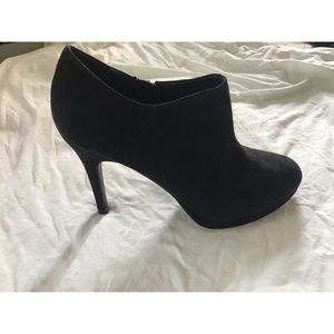 Liz Claiborne Black Suede Booties